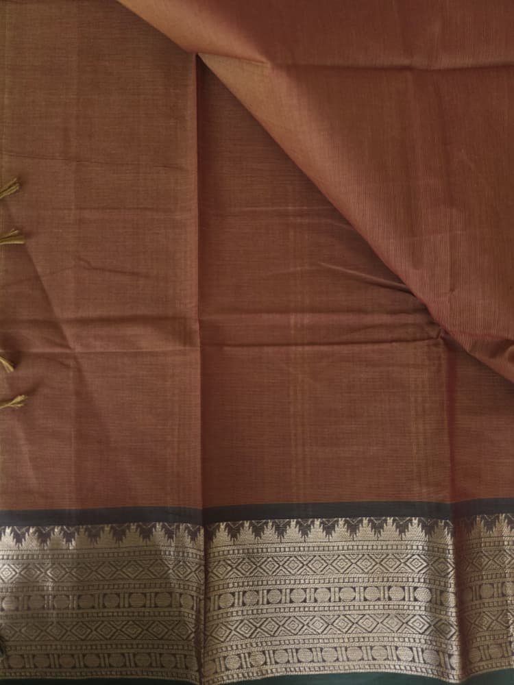Chettinad Cotton Saree in Terracotta with Green Border | Gopuram Motifs - Image 3